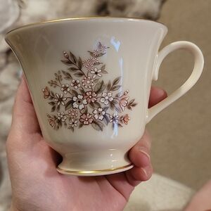 Lenox Medley | Cream and Gold Tea Cups (2)